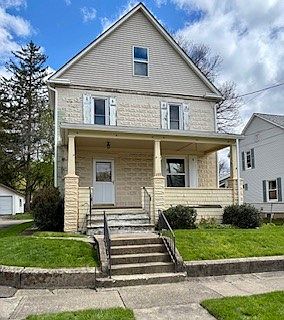 1st image of 227 Norwood St