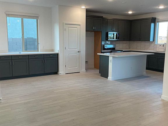 4th image of 1081 S 150TH Drive