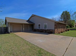 3027 W 69th Pl S, Tulsa, OK 74132