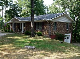 1 Wood Cir, Eureka Springs, AR 72632