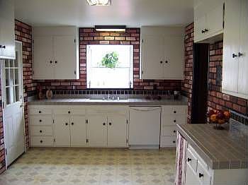 2532 Sarda Way Kitchen