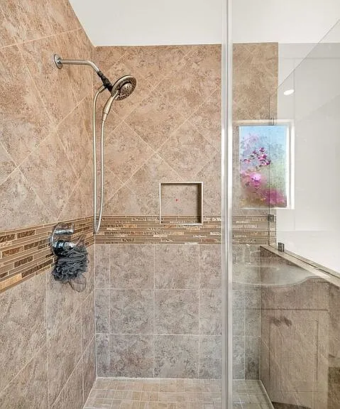 9928 Robbins Dr — Photo 40