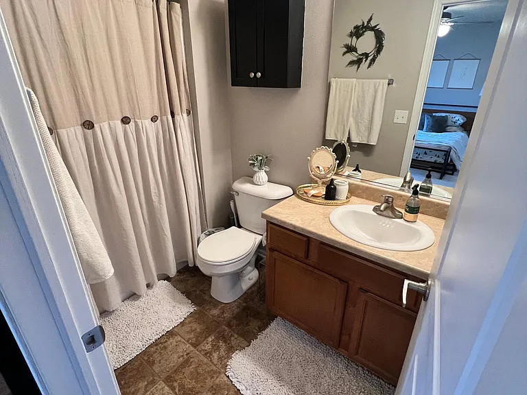 Ensuite Master Bath