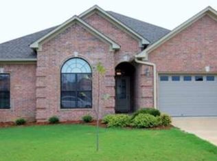 131 Sancerre Dr, Maumelle, AR 72113