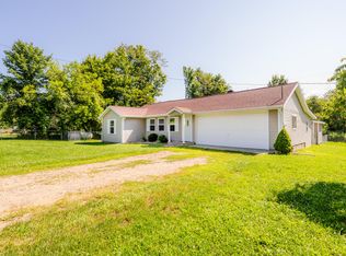66641 County Road 681, Hartford, MI