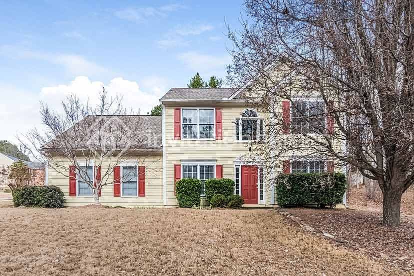 1st image of 1040 Deer Hollow Dr