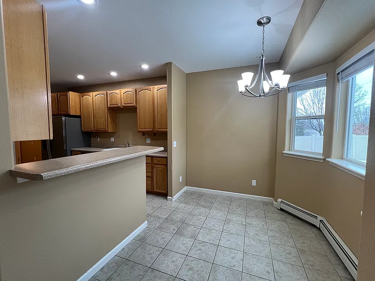 3033 Lost Creek Rd N — Photo 11