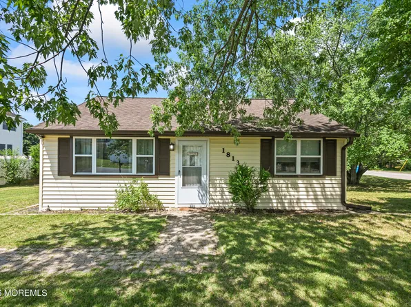 1813 Southampton Boulevard, Toms River, NJ 08757