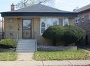 8851 S Ridgeland Ave, Chicago, IL 60617