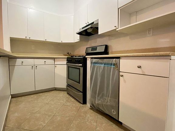 4th image of 23-50 35th St #1A