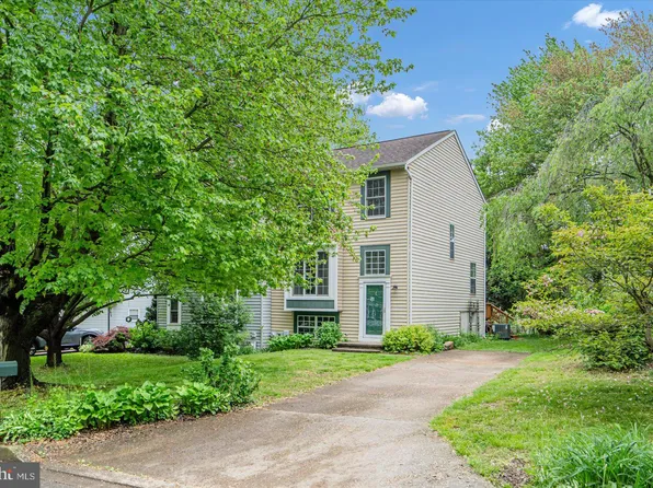4281 Buckskin Trl, Hampstead, MD 21074