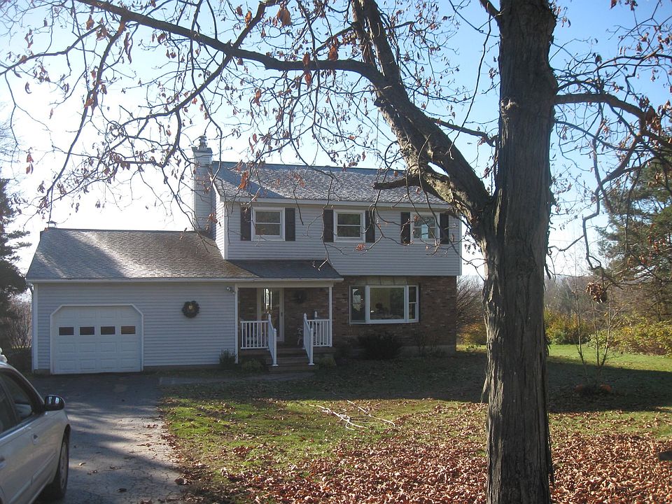 2nd image of 117 Waters Rd