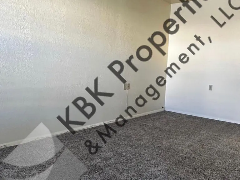 222 Shone St #224 — Photo 3