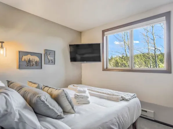 1280 Ponderosa Way, Woodland Park, CO 80863