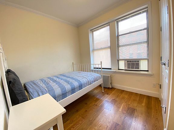2nd image of 156 E 117th St APT 4A