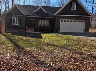 632 Signboard Rd, Louisa, VA