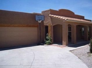 6704 Camino Rojo, Santa Fe, NM 87507