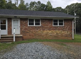 1410 Old Furnace Rd, Boiling Springs, SC 29316