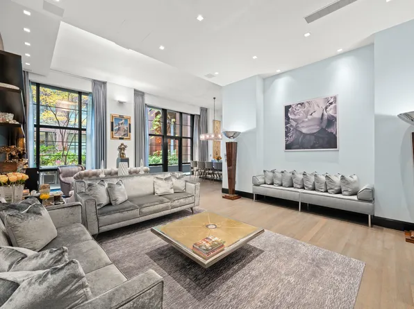 150 Charles Street image 1 of 27