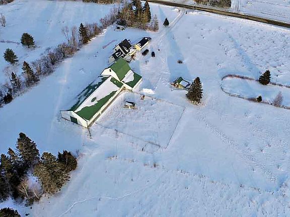 4th image of 111 Currie Road