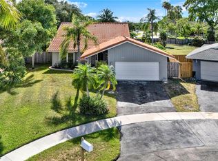 9381 NW 41st Pl, Sunrise, FL 33351