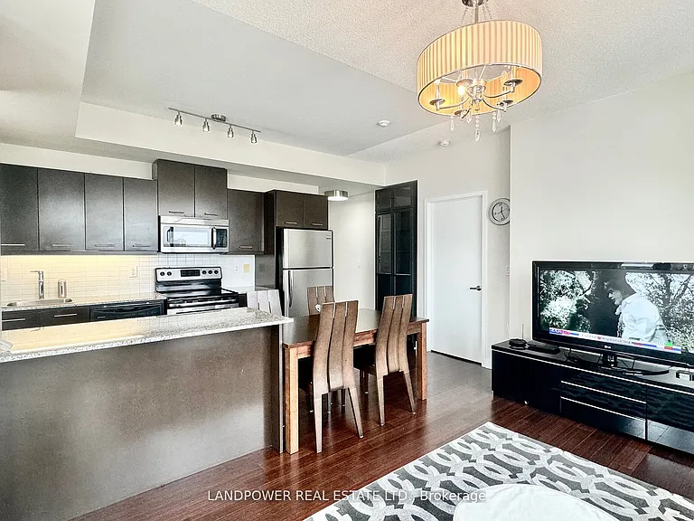 365 Prince Of Wales Dr E #1002 — Photo 5