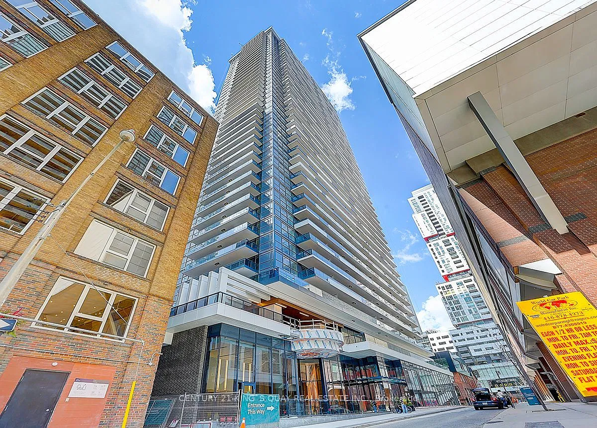 3 bed, $4,300 — Photo 1