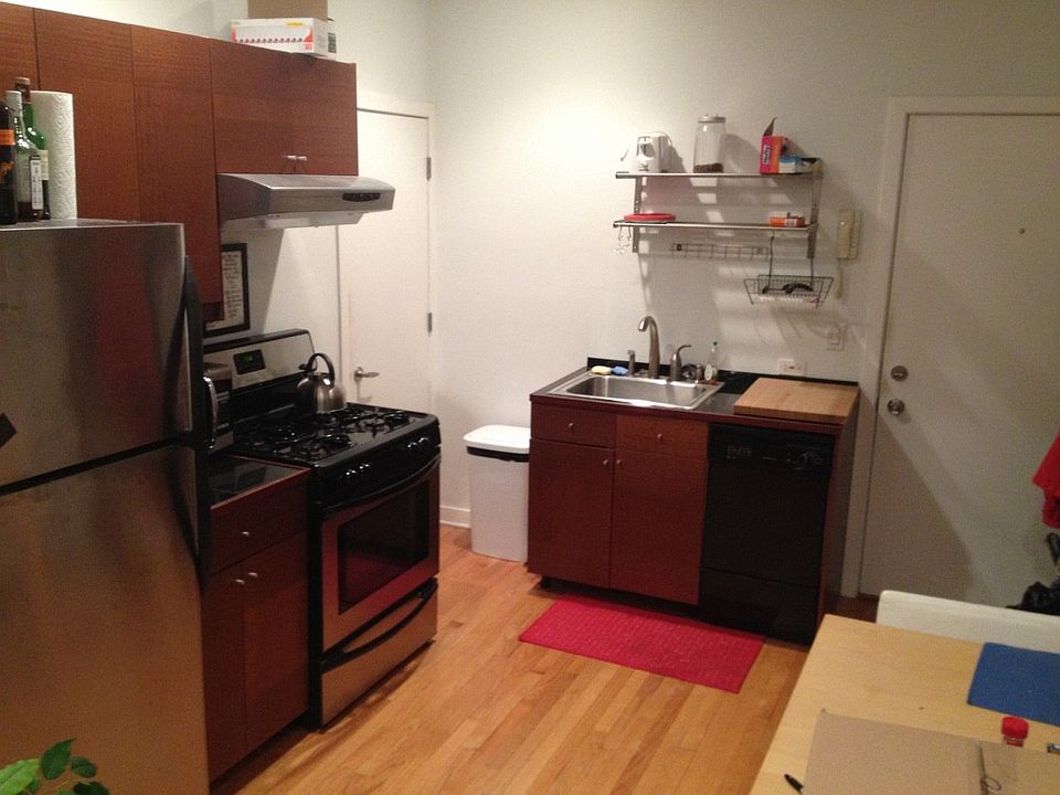 1st image of 1332 N Bosworth Ave APT 6