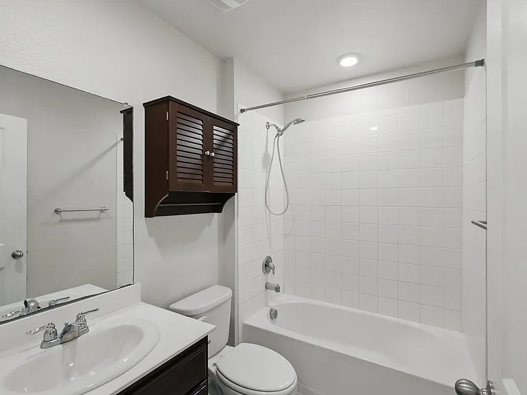 1530 Woodlake Dr — Photo 15