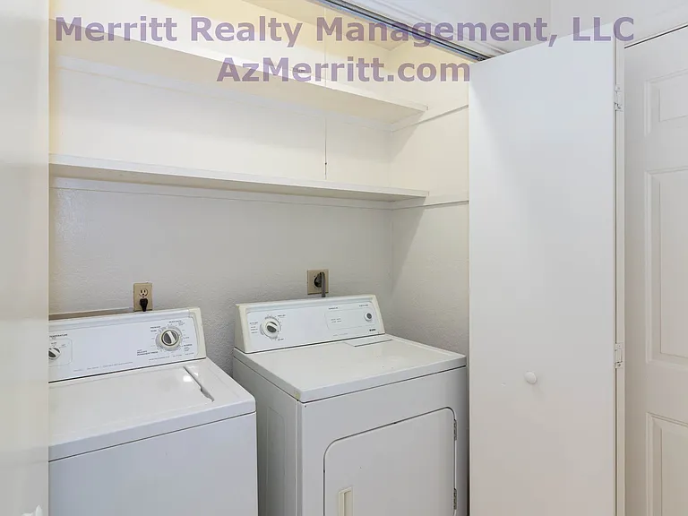 1644 N Catalina Ave — Photo 16
