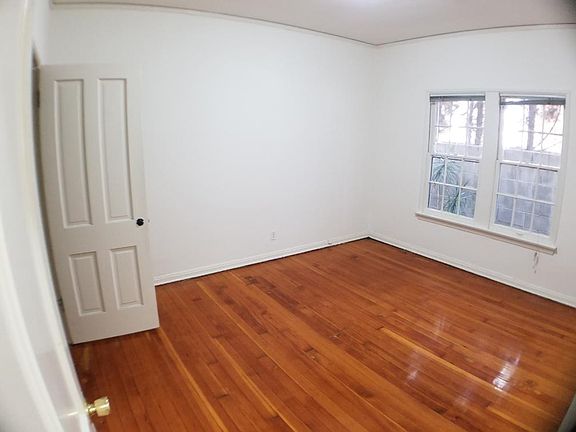 5th image of 140 S Camden Dr APT 103