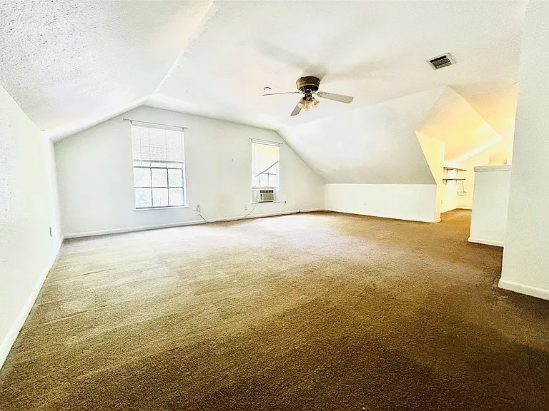 4511 Avenue B #B — Photo 10