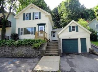 97 Oak St, Clinton, MA 01510