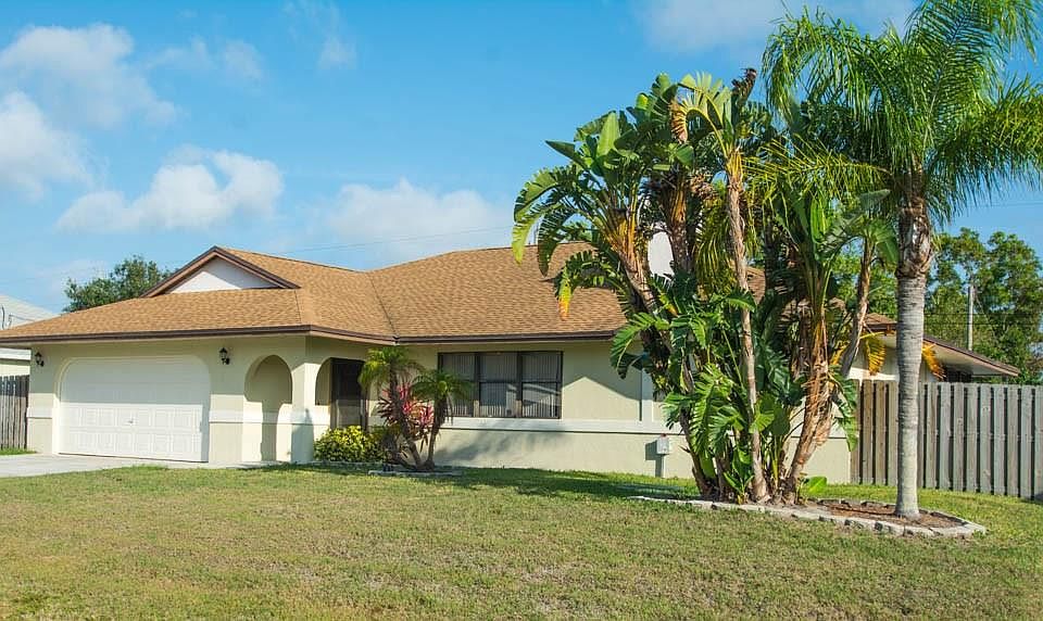 1st image of 2030 SE Dranson Cir
