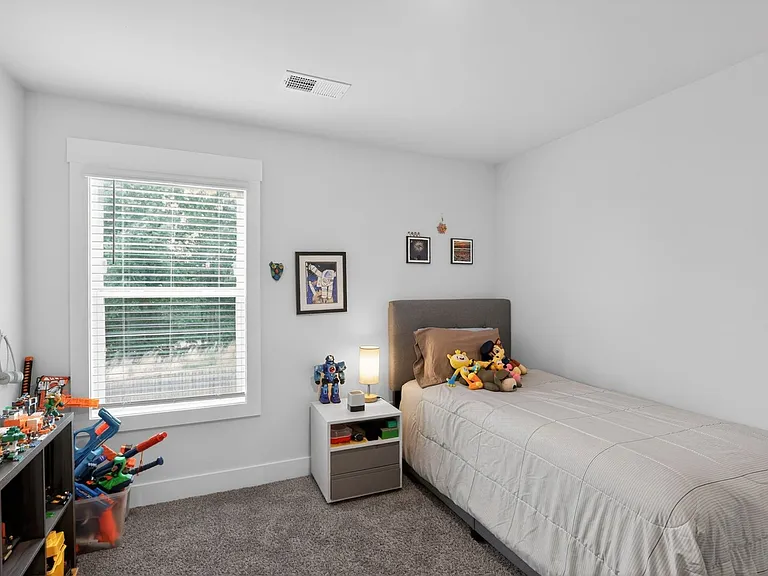 333 Pewter Cir — Photo 30