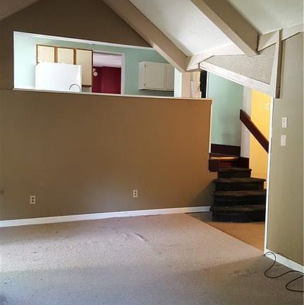 3rd image of 34 Cleveland Ave