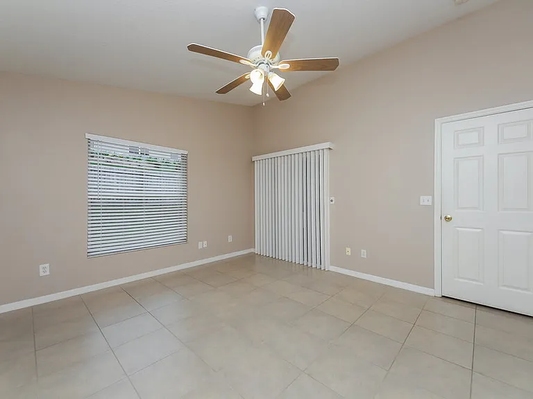 711 Whisper Sound St — Photo 7