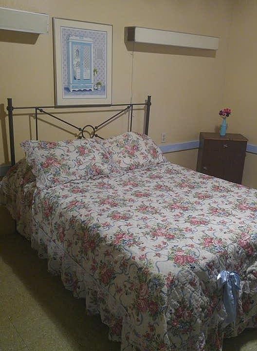 Queen Bed
