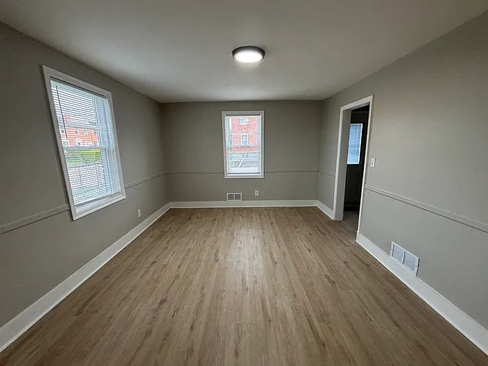 3 bed, 2.0 bath, $2,300 — Photo 4