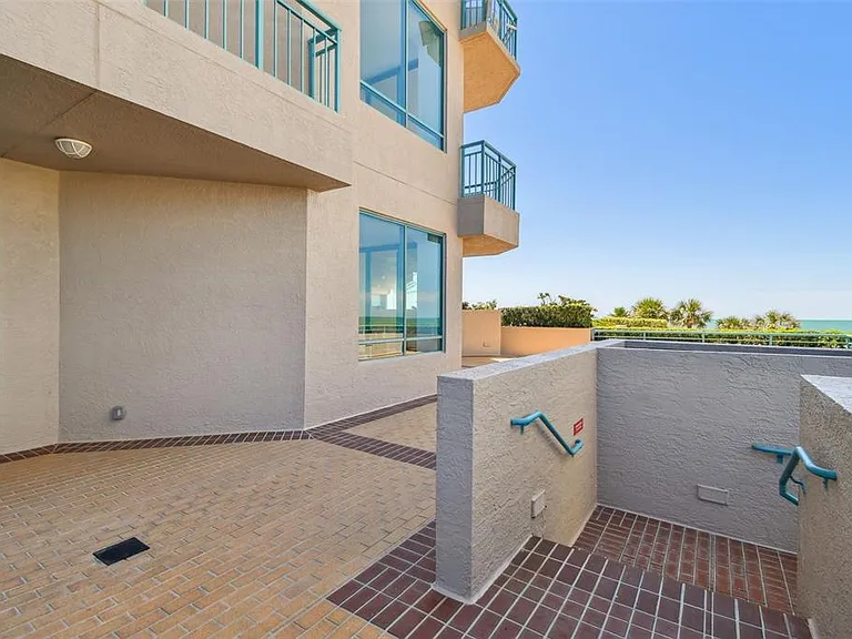 1560 Gulf Blvd #306 — Photo 42