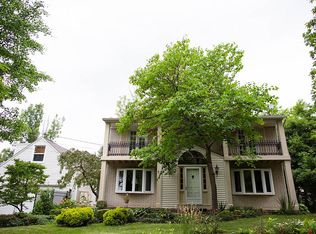 7566 Oak Hill Dr, Chesterland, OH 44026
