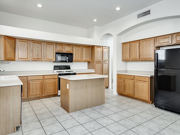 2nd image of 6528 W Matilda Ln