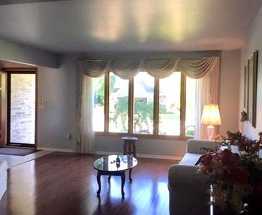 2nd image of 7839 Woodstock Dr