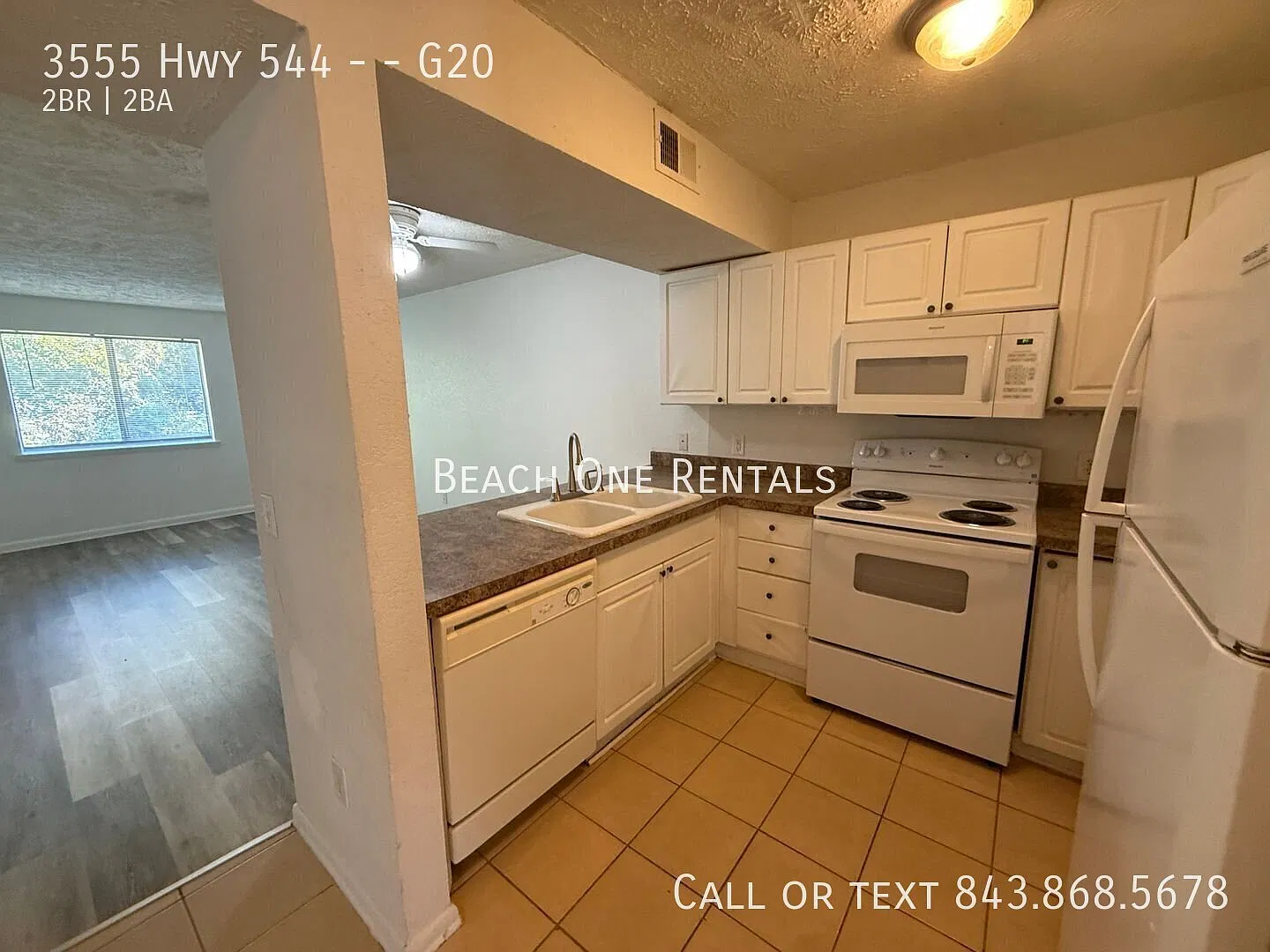 Conway - 2 Bedroom / 2 Bathroom Condo — Photo 2