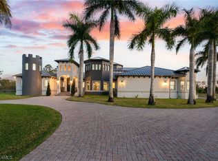 18528 Baseleg Ave, North Fort Myers, FL 33917