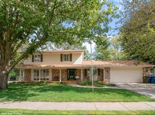 4021 45th St, Des Moines, IA 50310