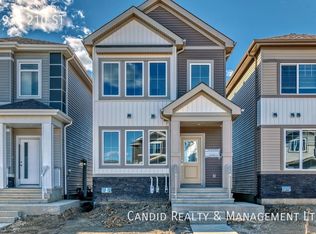 1935 210th St NW, Edmonton, AB T6M2M7