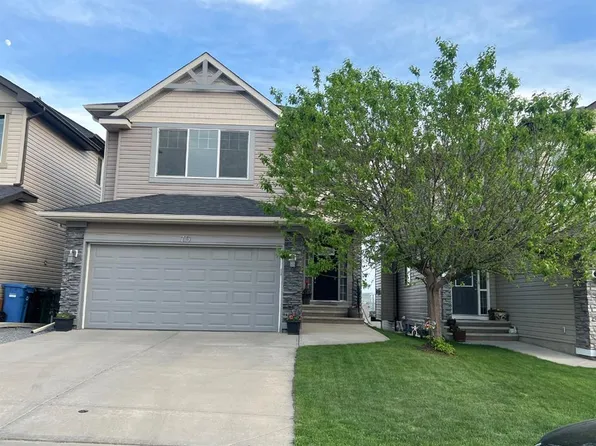 79 Pantego Way NW, Calgary, AB T3K 0K6