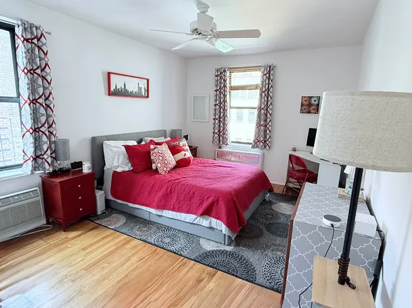 330 East 70th Street image 7 of 13