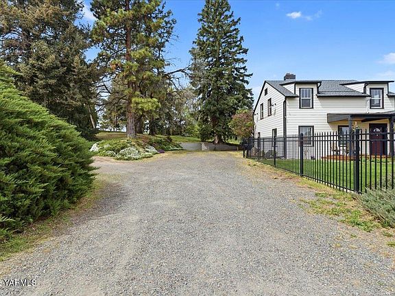 2nd image of 2880 Naches Heights Rd